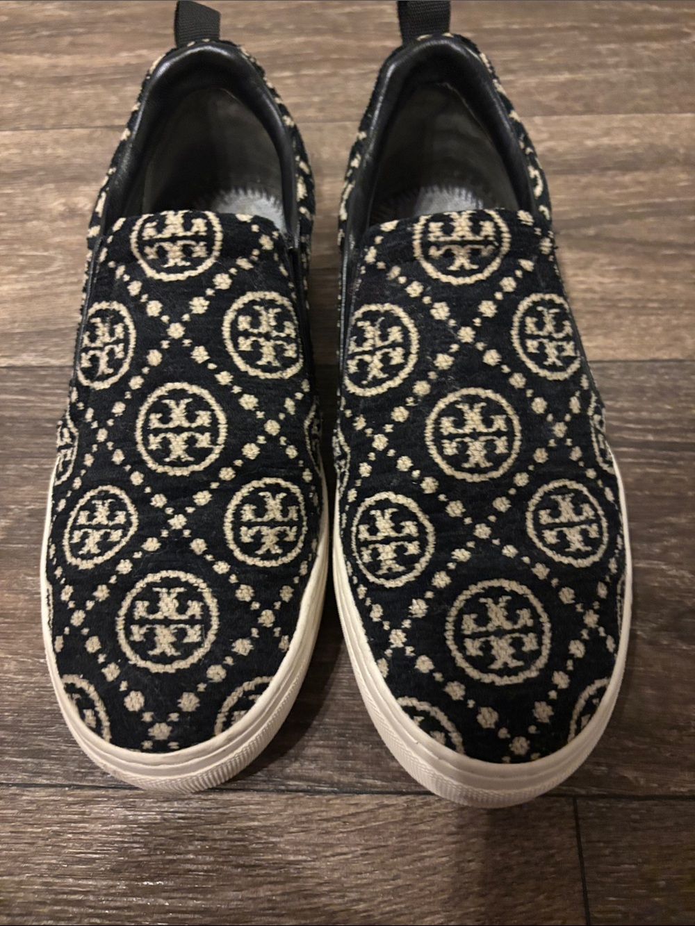 Tory Burch Black and Cream Logo Slip-On Sneakers